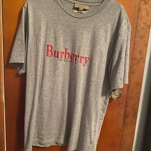 Burberry size medium t shirt
